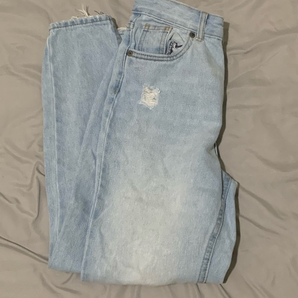 Forever21 Denim High Rise Rip Mom Jeans - Picture 3 of 5